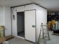 Montaggio cella refrigerata Criocabin con impianto di refrigerazione remoto